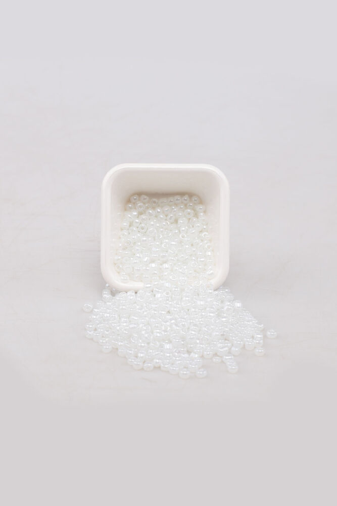 Бисер 4 мм. 50гр.|снежно-белый 